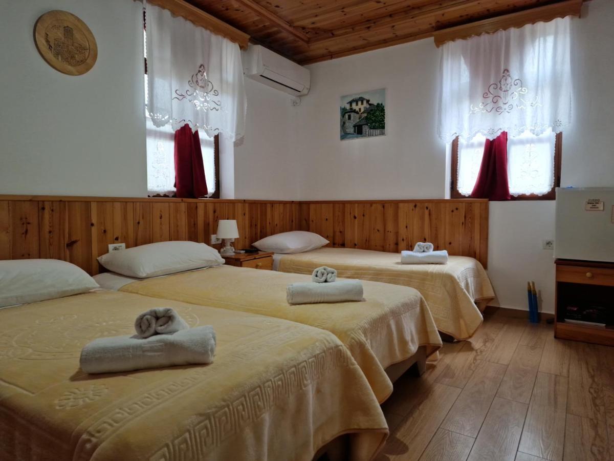 Gjirokastër Hotel Domino מראה חיצוני תמונה