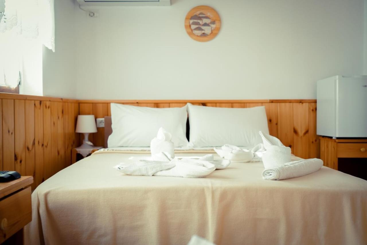 Gjirokastër Hotel Domino מראה חיצוני תמונה