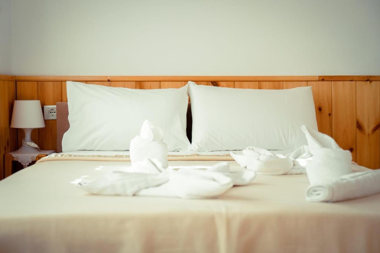 Gjirokastër Hotel Domino מראה חיצוני תמונה