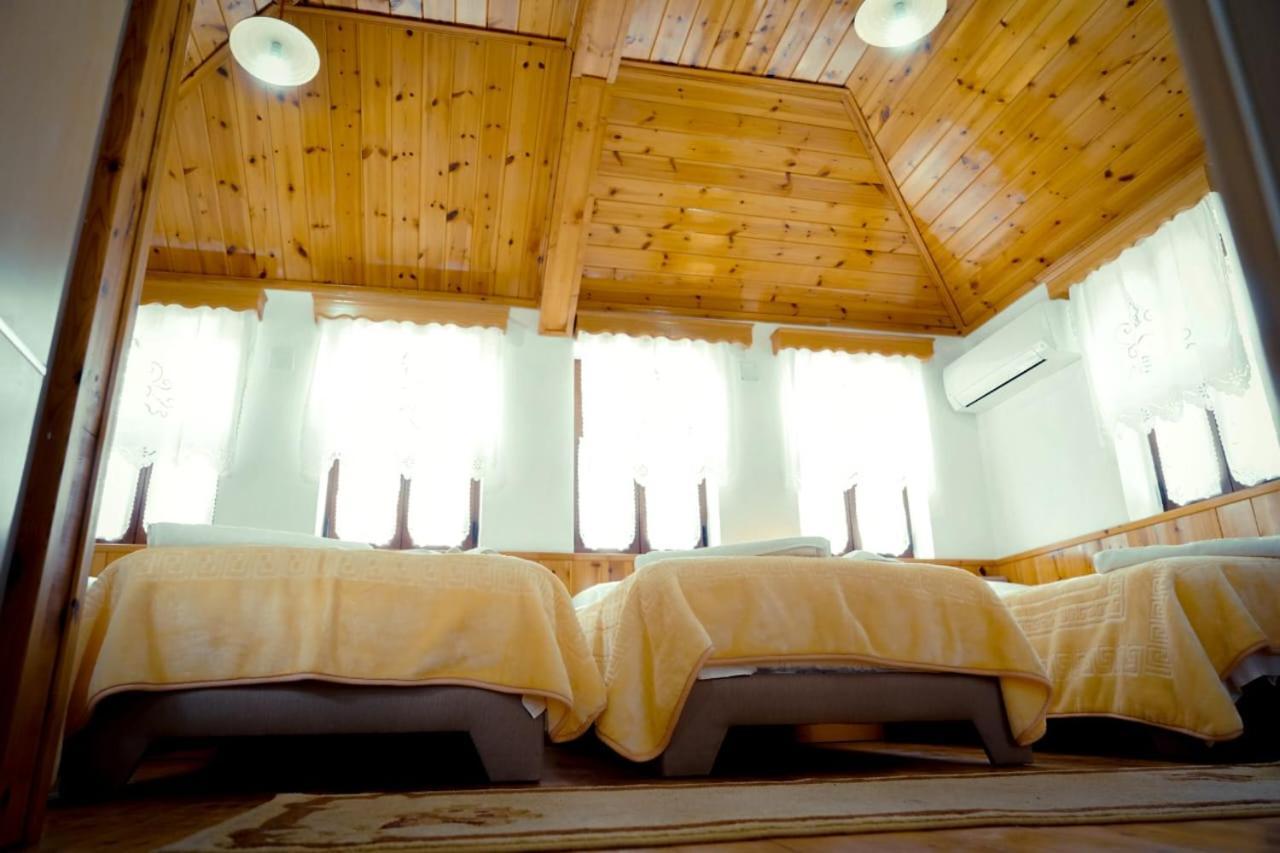 Gjirokastër Hotel Domino מראה חיצוני תמונה