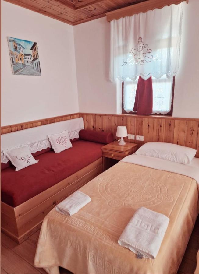 Gjirokastër Hotel Domino מראה חיצוני תמונה